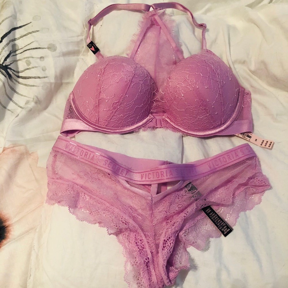 NWT bombshell set